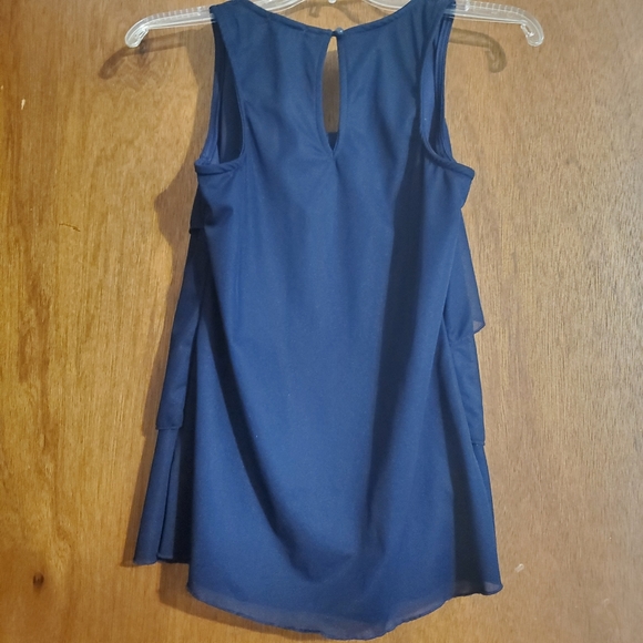 Ruffle front tank top - Picture 6 of 7